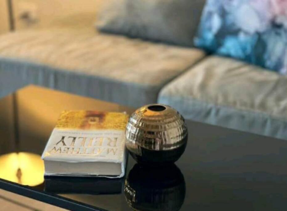 Base Central Pattaya Long Balcony King-Bed With Infinity Pool & Free Netflix! Buitenkant foto